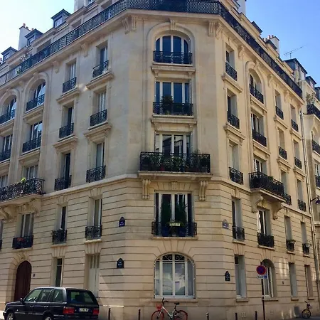 Homestay Charming Bedroom