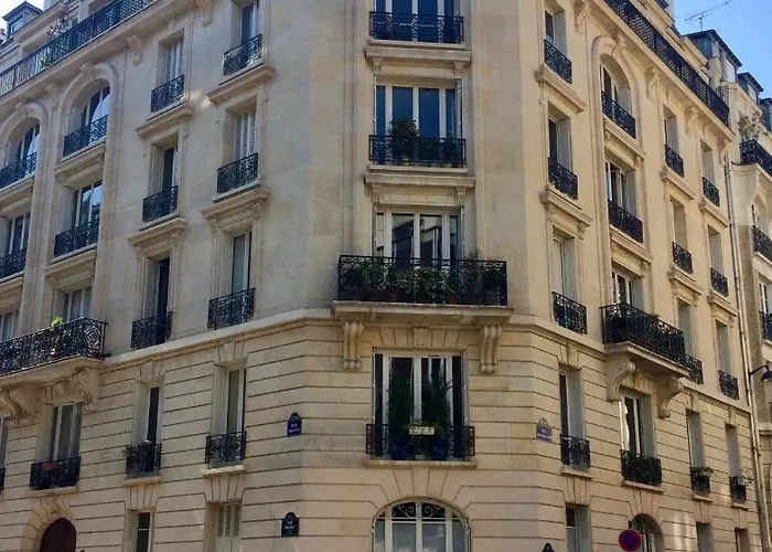 Homestay Charming Bedroom