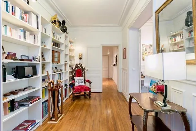 Charming Bedroom * Paris